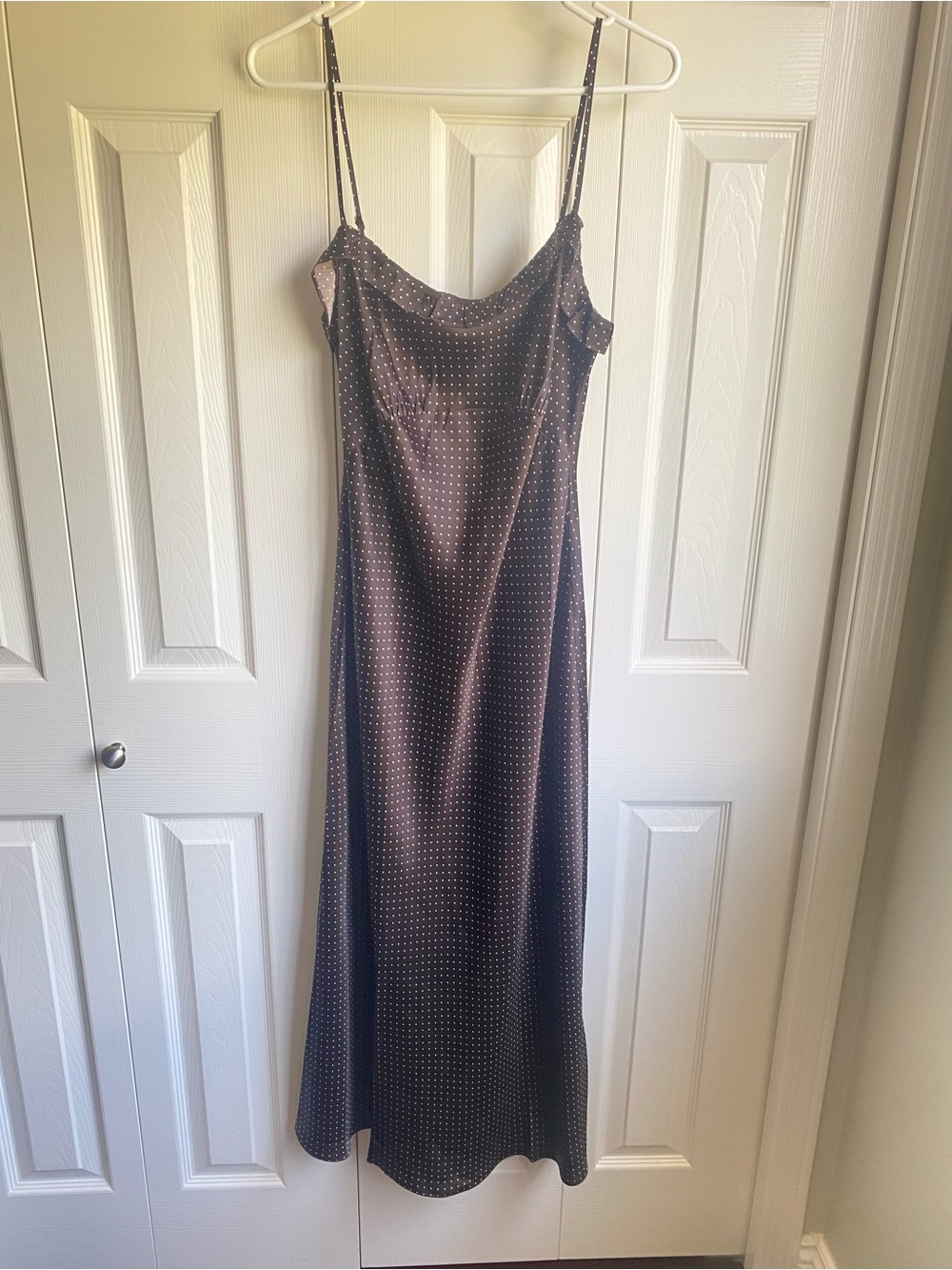 NEW Reformation Aribella Silk Ruffle Polka Dot Dress Size M - Picture 5 of 11